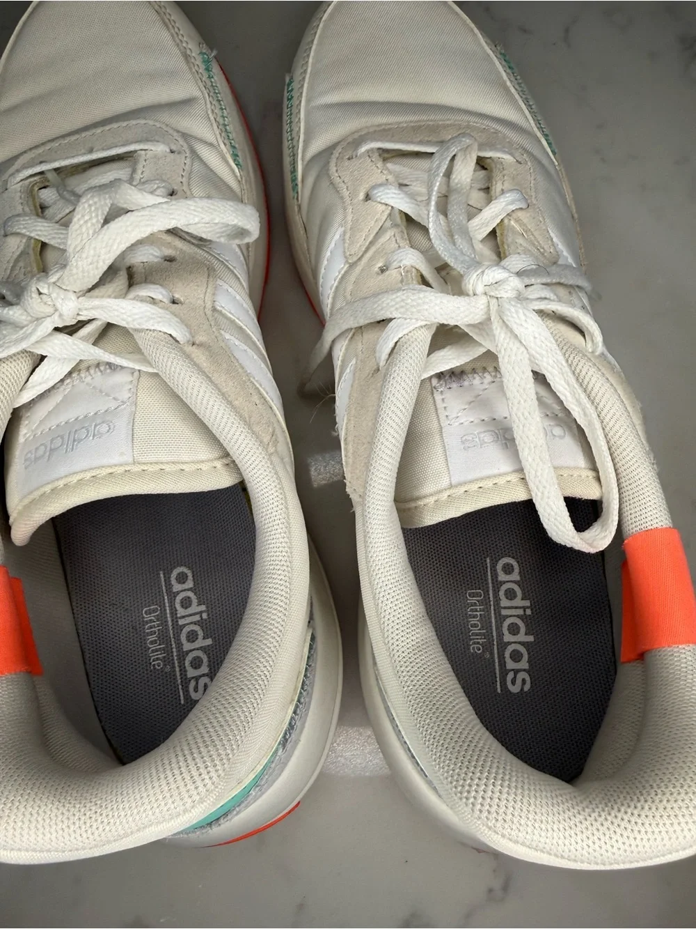 Adidas Retrorun White Signal Coral Women’s Sneakers size 8.5